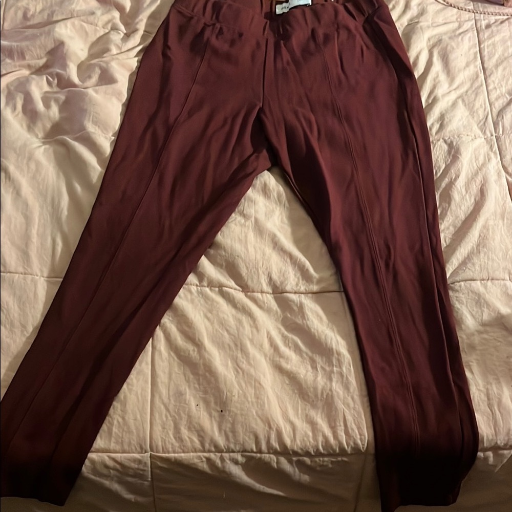 Old Navy Women's Burgundy Pants